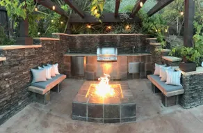 Lovely 5BR Coastal Home Close to Beach - Image 2