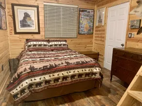 Steve’s Barn Lodge, Detroit River/Lake Erie - Image 3