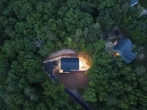 Sunset views with Hot tub | 15 min to downtown - Image 4
