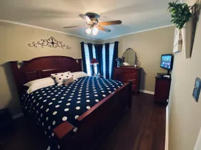 Charming Bungalow-safe area-8 minutes from S Tulsa - Image 5