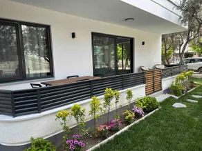 The Aquarium Cottage - Image 3