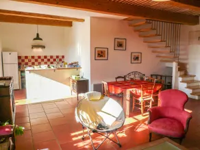 Nice cottage full of charm in a vineyard with large swimming pool - Image 4