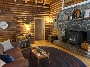 ”Mansfield” Suite - The Lodge at Wyckoff Maple - Image 5
