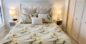 Privat Beach Vacation Condo - Image 4