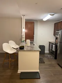 Extended Stay- Quiet Nook in the Heart of Downtown - Image 5