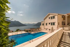 Stenik with an amazing view - Image 2