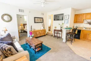 Cozy Canyon Retreat W/King Bed Near ALL Amenities! - Image 4