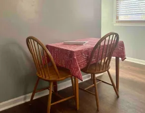 Private, above-ground studio - Image 3