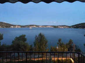 Appartement avec barbecue et terrasse | Vue sur l'eau - Image 2