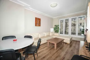 Centre two-bedroom apartment, parking on request - Image 2