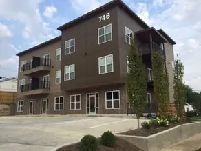 *Charming Two Bed, Two Bath Apt with Balcony* - Image 2