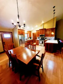 Large Home-3 minutes to Fairfield Bay Marina - Image 4