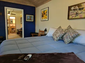 Full Circle Cottage-No Cleaning Fees-Walk Downtown - Image 4