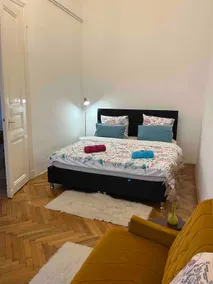 Schäffer Palace - Image 3