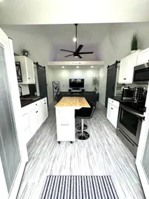 Houma Away From Home Private Studio - Image 3