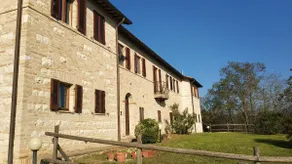 Apartment-2 in an old farmhouse 4 km from Urbino - Image 3