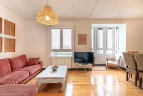 Apartamento frente Ría Bilbao, cerca del metro - Image 3