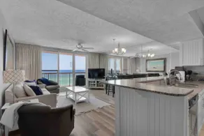 Breathtaking views! 2024 updated condo in Destin - Image 2