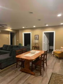 Lake School: Vintage Schoolhouse apartment - Image 2