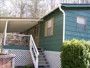 Rustic Charm, Mountain Getaway - Image 4