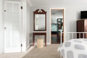 Hidden House, Midcentury Bungalow, Car Charger LV2 - Image 4