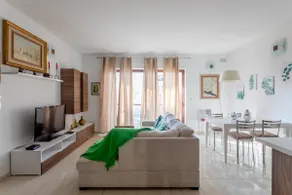 Beautiful and new apartment in the central area - Image 2
