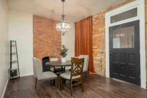 Spacious Olde Town East 1st Floor Private Unit - Image 5