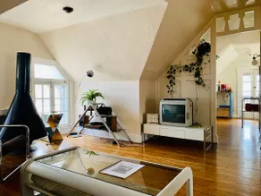 Walk Downtown! MidCentury Victorian+Skyline view - Image 2