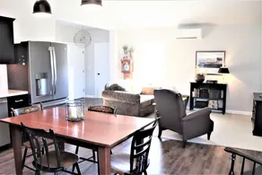 Cozy and Private 2-Story Getaway - Image 3