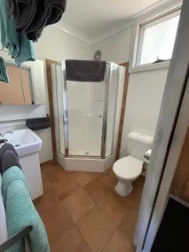 Self Contained Room 11 - Image 3