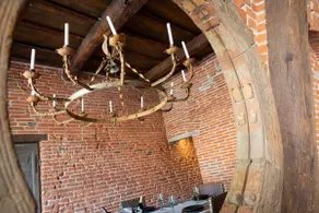 Mittelalterliches Turmhaus neben dem 1200 erbauten Glockenturm der Kathedrale San Martino. - Image 5