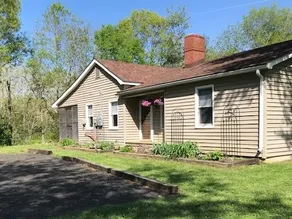 Cowpasture River front cottage on a 350 acre farm. - Image 3