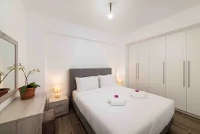 E.Berdufi Apartament Sea View - Image 4