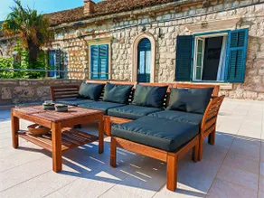 Waterfront Historic Villa, beautiful Renaissance garden, heated swimming pool - Image 5