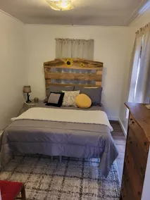 Sunflower Cabin - Image 3