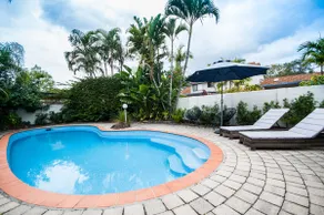 Barbados Noosa - Image 2