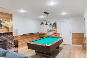 Beautiful Modern Home - Heated Indoor Pool - Image 4