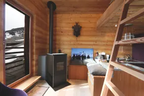 Le Nain Love Nest - Image 4