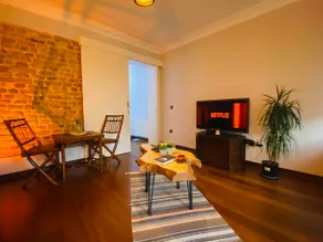 Apartment with a fairy tale & tower view across from Galata - Image 3