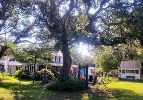 Wild Rose Cottage, Gardens, & Stained Glass Studio - Image 2