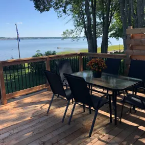 Luxurious Chalet overlooking the St. Lawrence River - Image 3