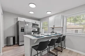 2 BD/2 BA Home*Near Detroit River/Boats Wyandotte* - Image 2