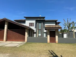 Beautiful farmhouse with pool, 7 km from downtown Guararema - Image 2
