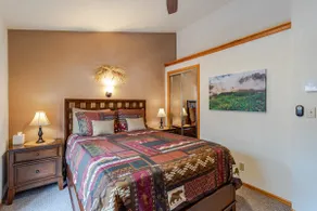 IDEAL Location, Walk Everywhere, Dog Friendly - Image 5