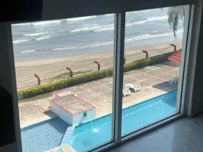 Spacious apartment on the beach. - Image 3