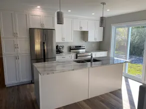 Built in 2021, Comfortable Executive Home - Image 3