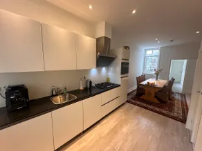 House with 2 private independent studio's 120 m2 - Image 4