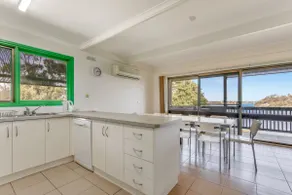 The Point - Spacious Waterfront Escape - Image 4