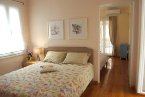 Bright and airy home 50 meters from the beach - Image 3