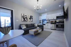 Private 2 Level Apartment with Hot Tub in Tremont - Image 4